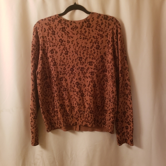 H&M Leopard Print Sweater Set - Picture 5 of 13